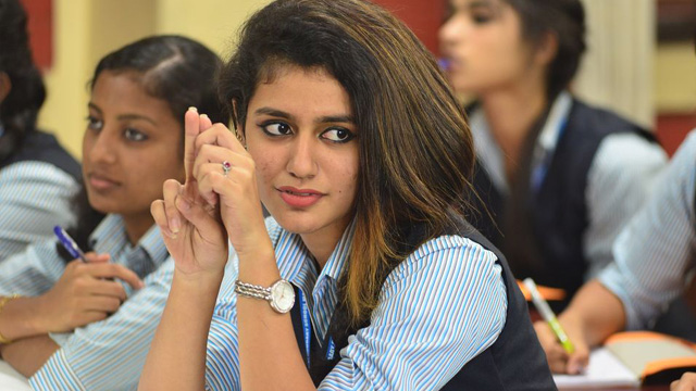 Famous Actor Priya Prakash Varrier Romance – Hot Video Watch