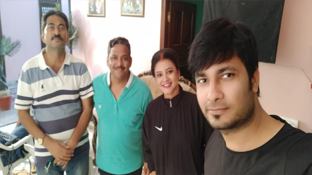 Priya Gamre Real LifeThreesome – Romance With 2 Boys Fucked