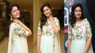 Famous Model Poonam Bajwa – Boobs Pressing Live